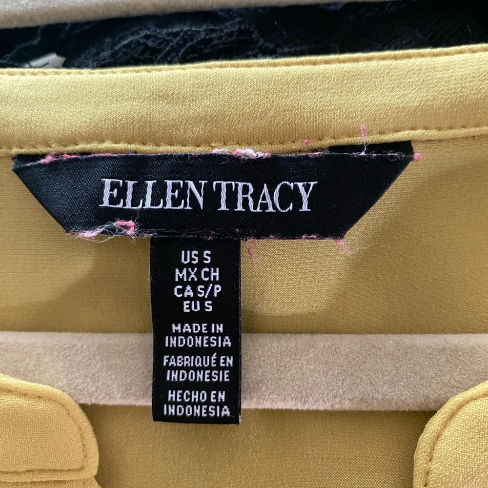 Ellen Tracy Yellow Relaxed Mandarin Collar Top - Picture 2 of 3